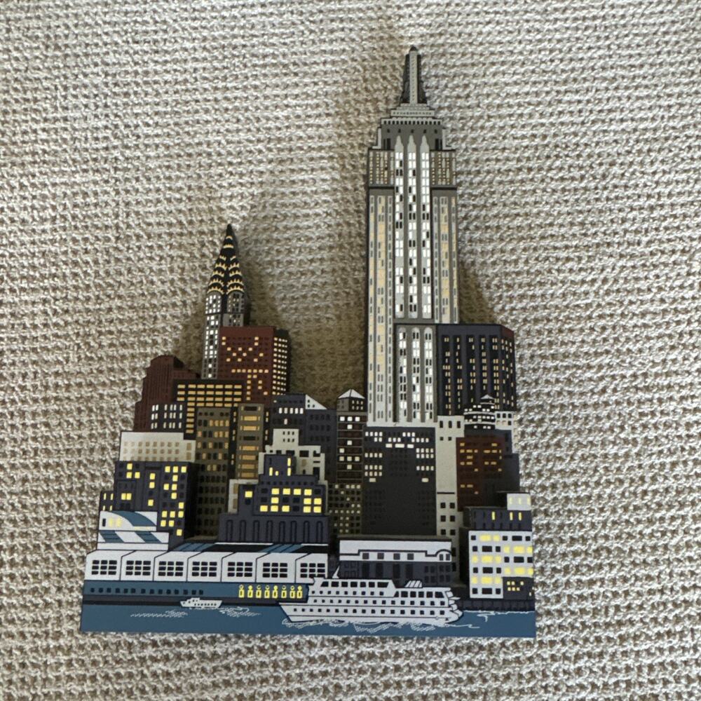 Shelia's Wood Shelf Sitter: New York City Skyline (2000) No Box